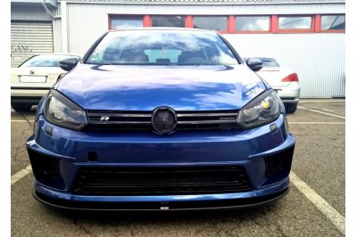 Накладка сплиттер на передний бампер на Volkswagen Golf VI R400